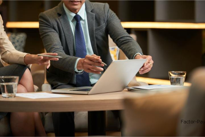 Strategii financiare eficiente cu factoring image 1